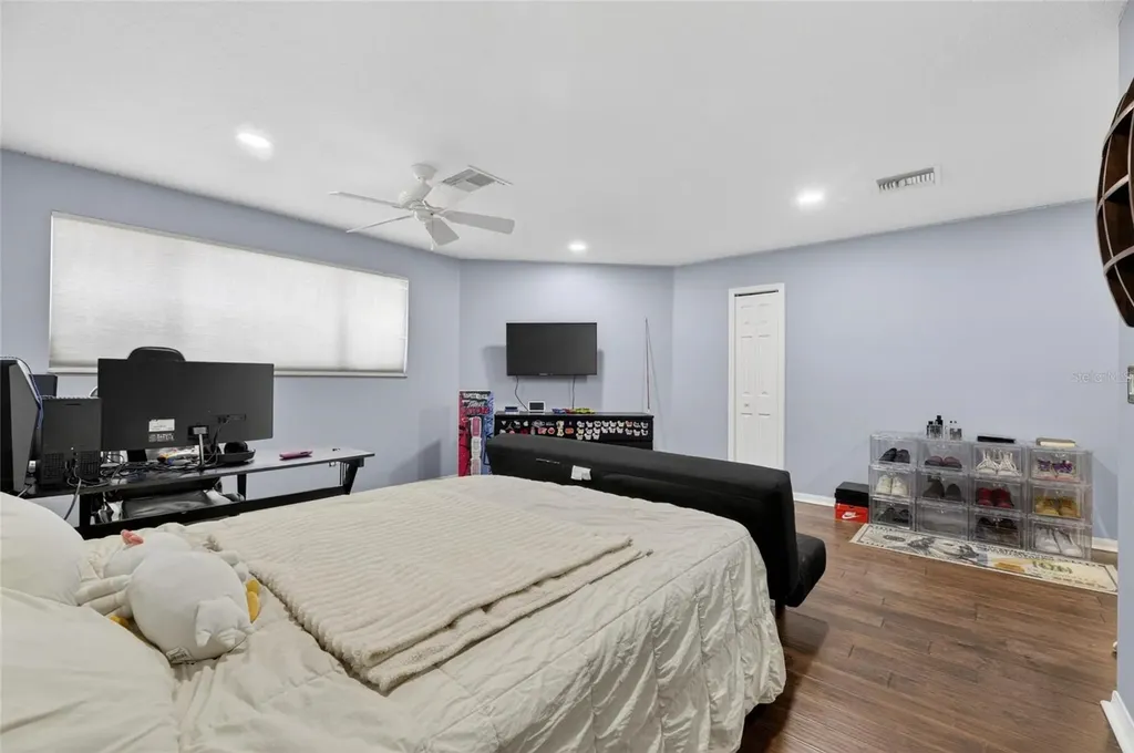 209 Forest Breeze Avenue Brandon FL 33511