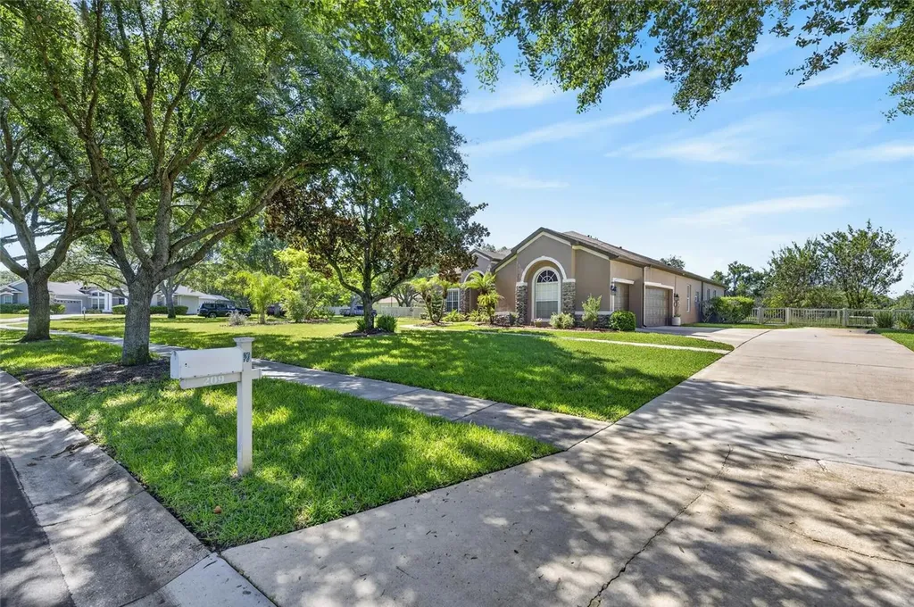 209 Forest Breeze Avenue Brandon FL 33511