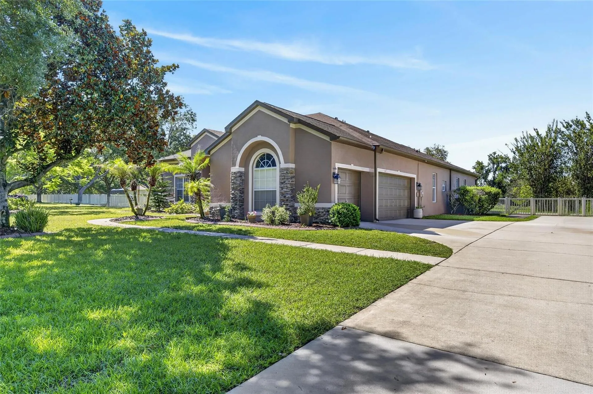 209 Forest Breeze Avenue Brandon FL 33511