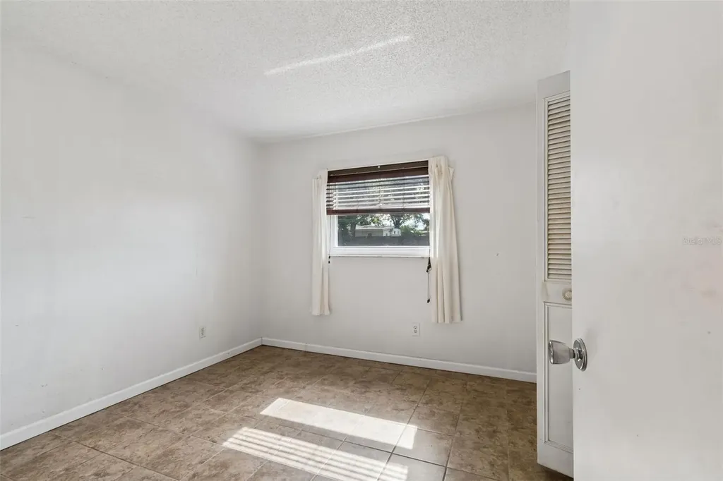 1602 W Virginia Lane Clearwater FL 33759