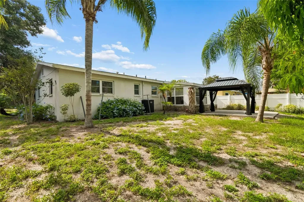 1602 W Virginia Lane Clearwater FL 33759