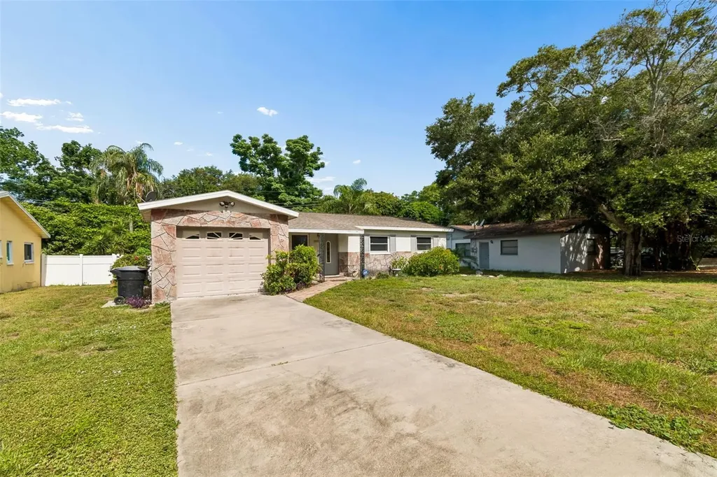1602 W Virginia Lane Clearwater FL 33759