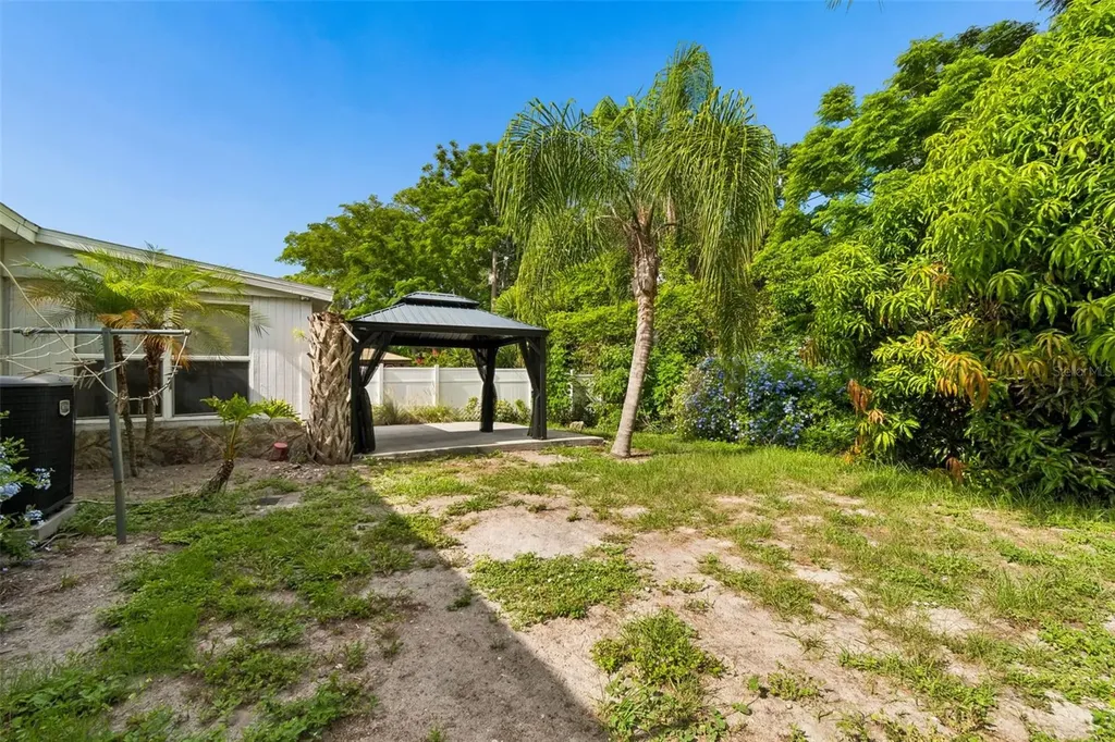 1602 W Virginia Lane Clearwater FL 33759