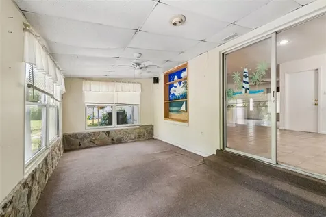 1602 W Virginia Lane Clearwater FL 33759