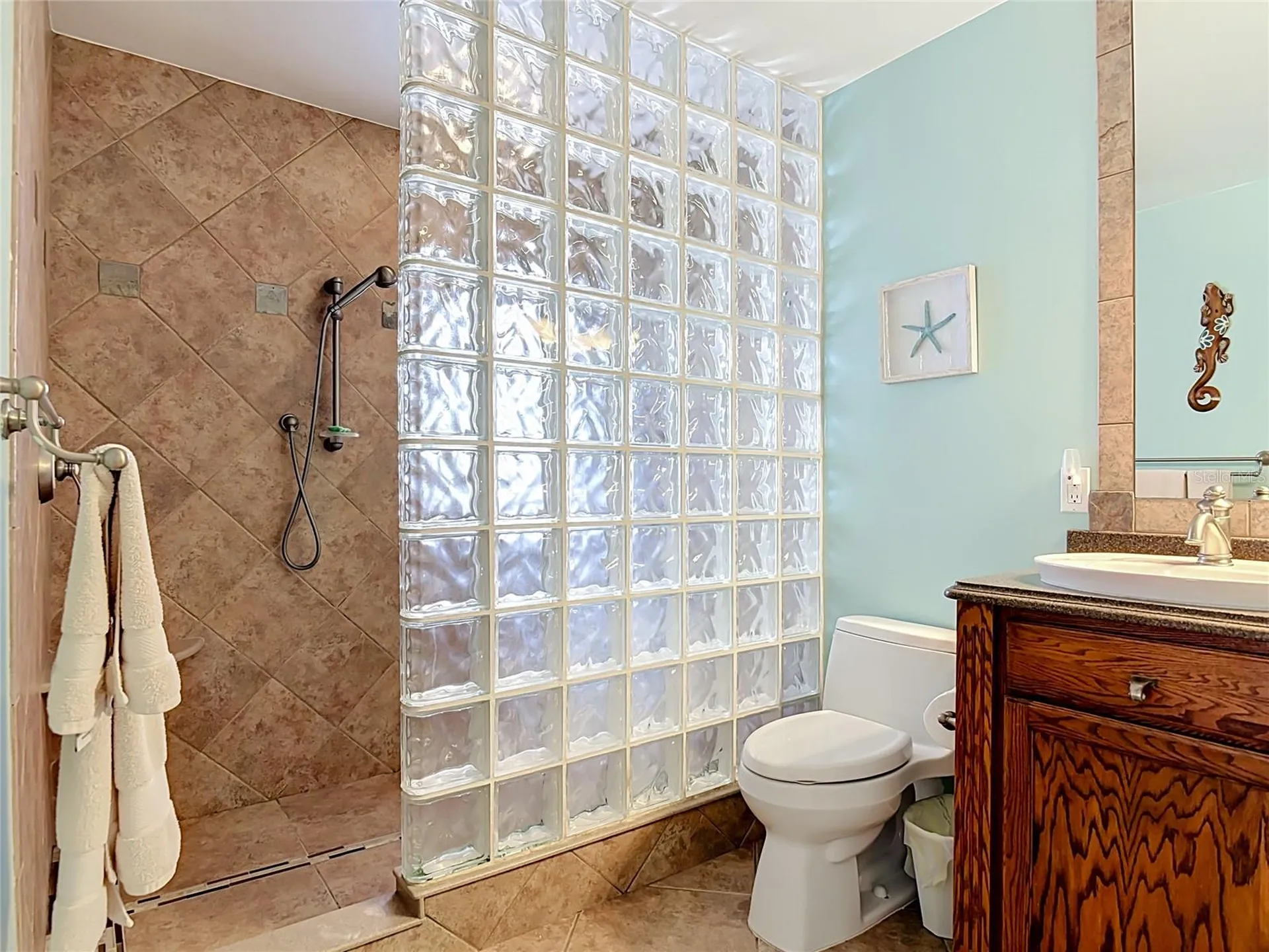 1412 Beacon Street New Smyrna Beach FL 32169