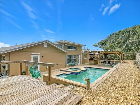 1412 Beacon Street New Smyrna Beach FL 32169