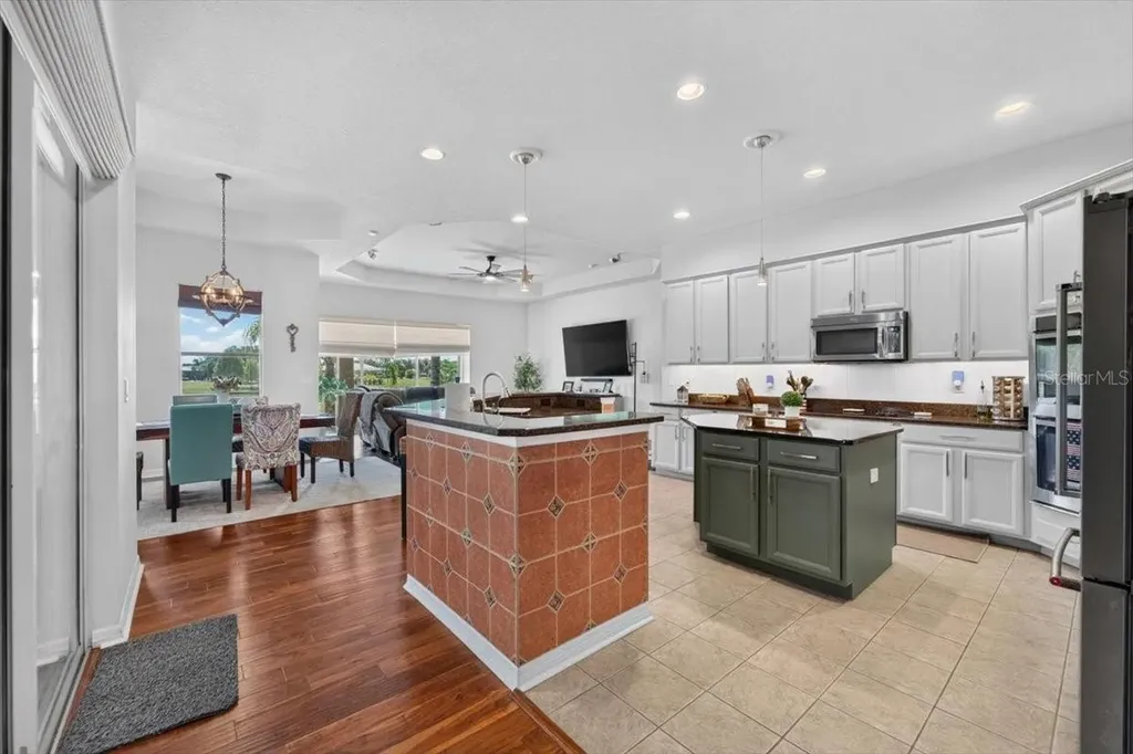 5325 Lake Siena Drive Wimauma FL 33598