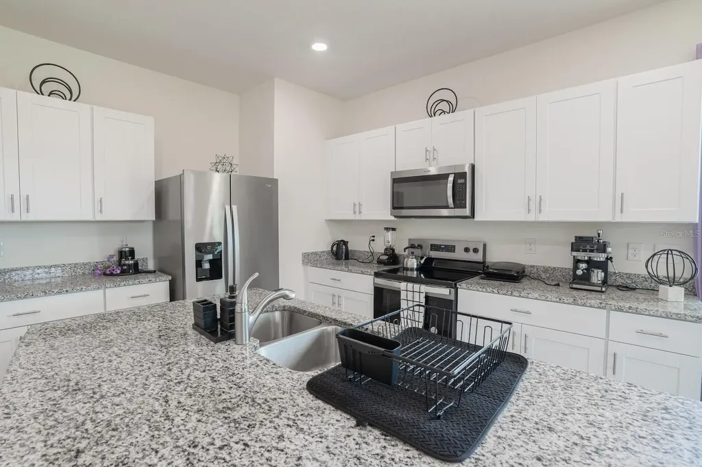 1456 Isleta Loop Kissimmee FL 34741