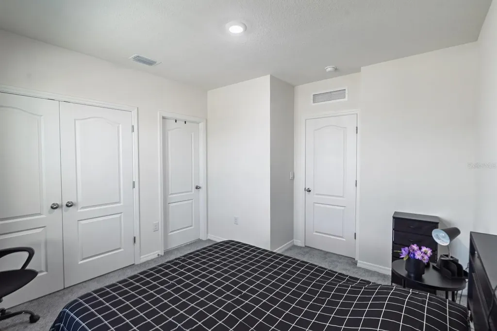 1456 Isleta Loop Kissimmee FL 34741