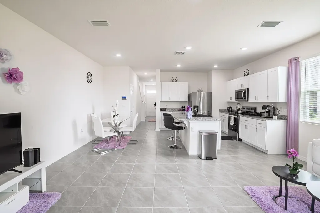 1456 Isleta Loop Kissimmee FL 34741