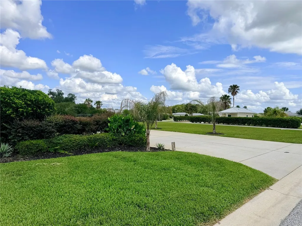 4751 SE 94th Avenue Webster FL 33597