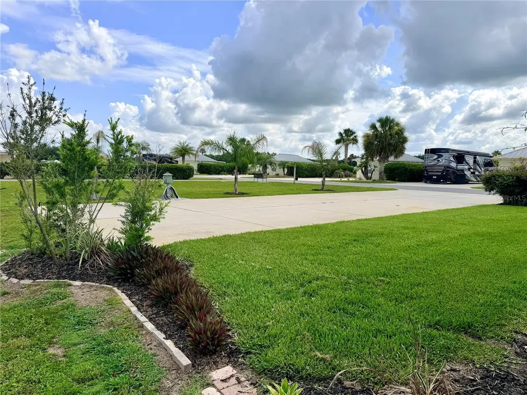 4751 SE 94th Avenue Webster FL 33597