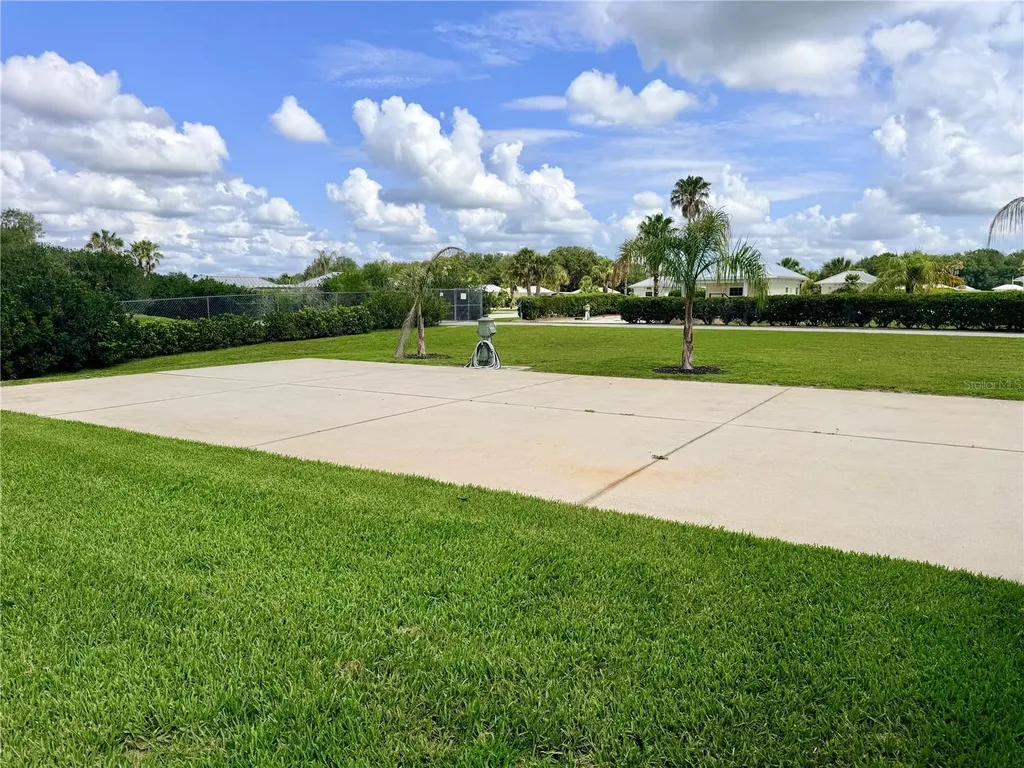 4751 SE 94th Avenue Webster FL 33597