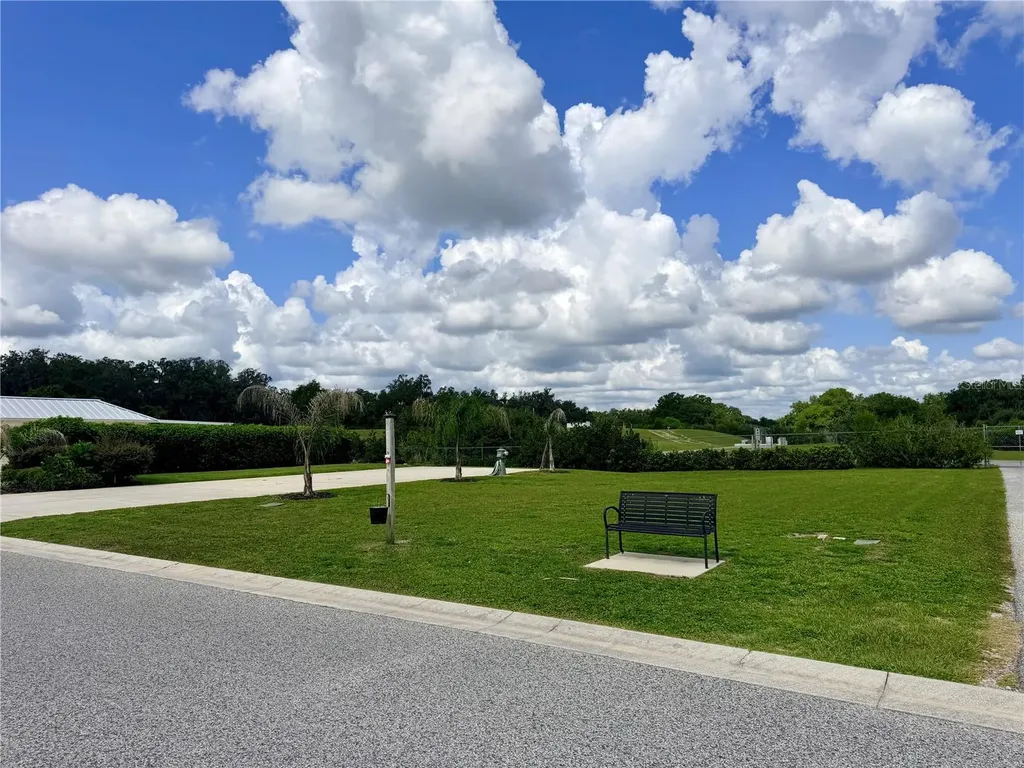 4751 SE 94th Avenue Webster FL 33597