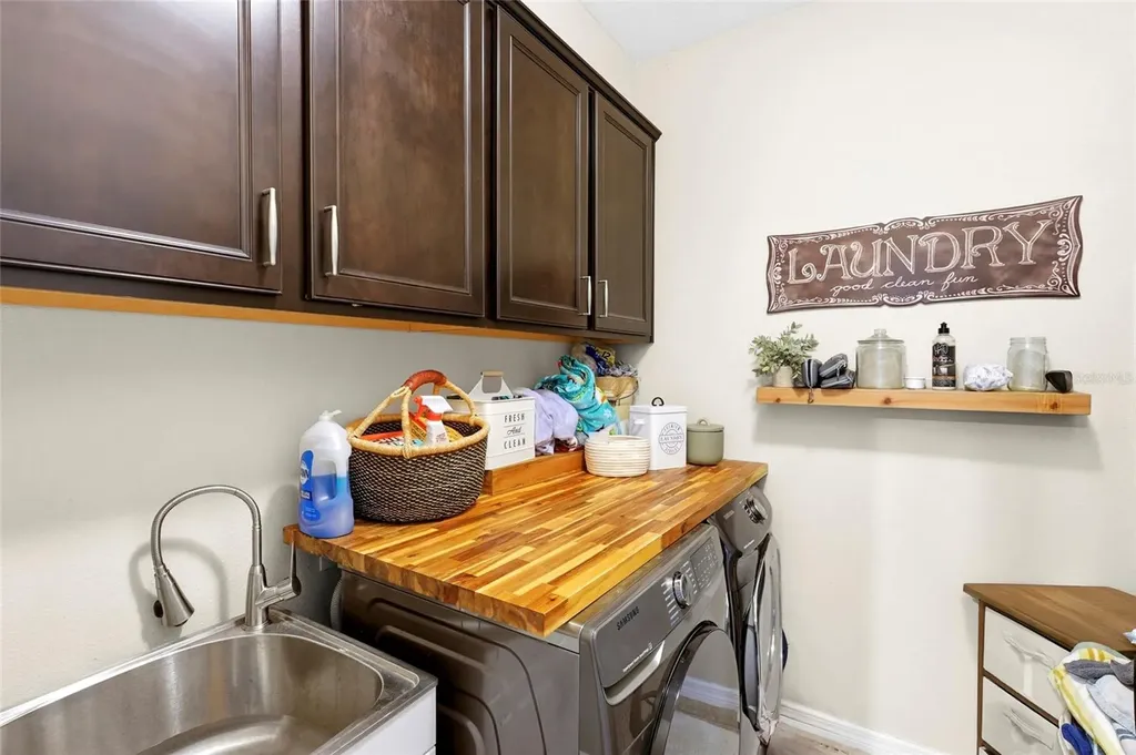 7832 Birdie Bend Way Sarasota FL 34241