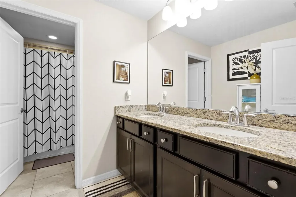 7832 Birdie Bend Way Sarasota FL 34241