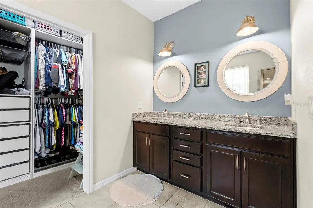 7832 Birdie Bend Way Sarasota FL 34241