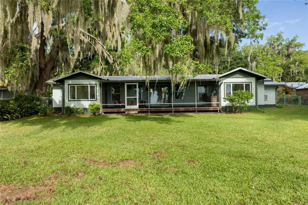 7521 NE 222nd Street Melrose FL 32666