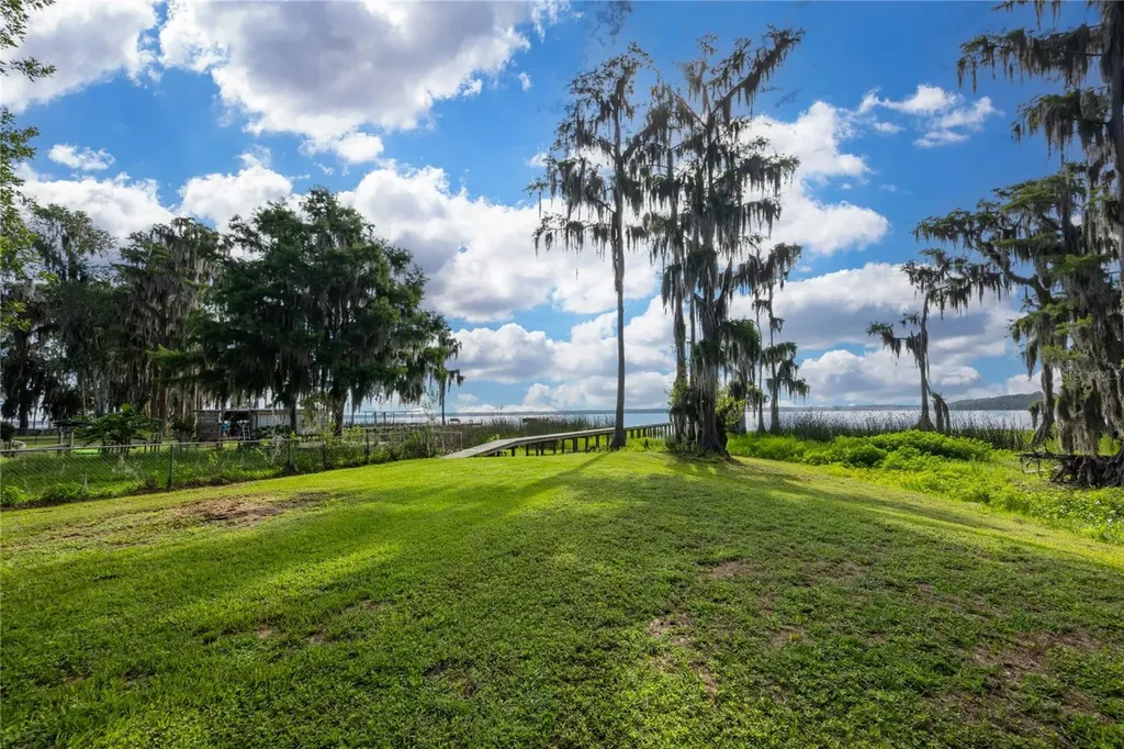 7521 NE 222nd Street Melrose FL 32666