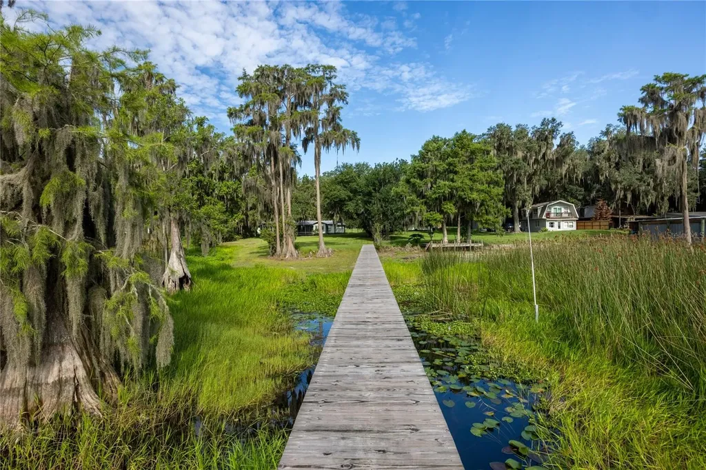 7521 NE 222nd Street Melrose FL 32666