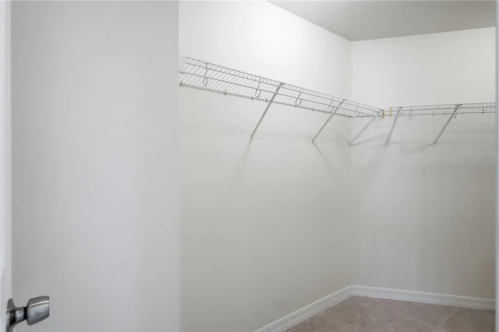 6003 Chellas Court Lutz FL 33558