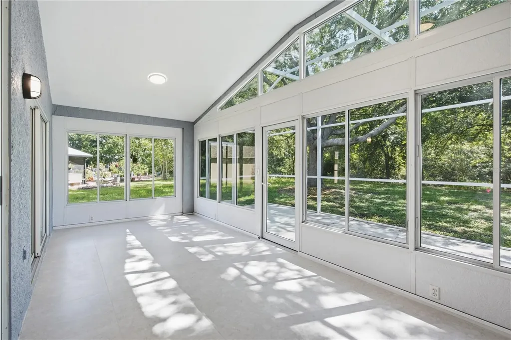6003 Chellas Court Lutz FL 33558