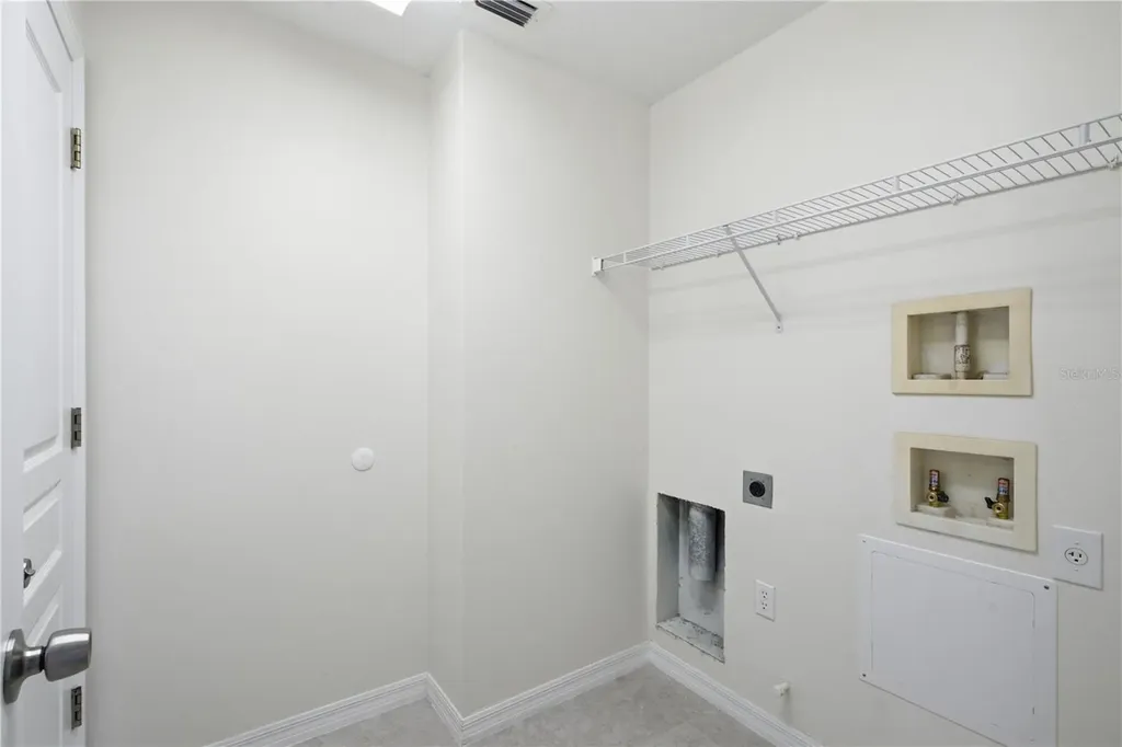 6003 Chellas Court Lutz FL 33558