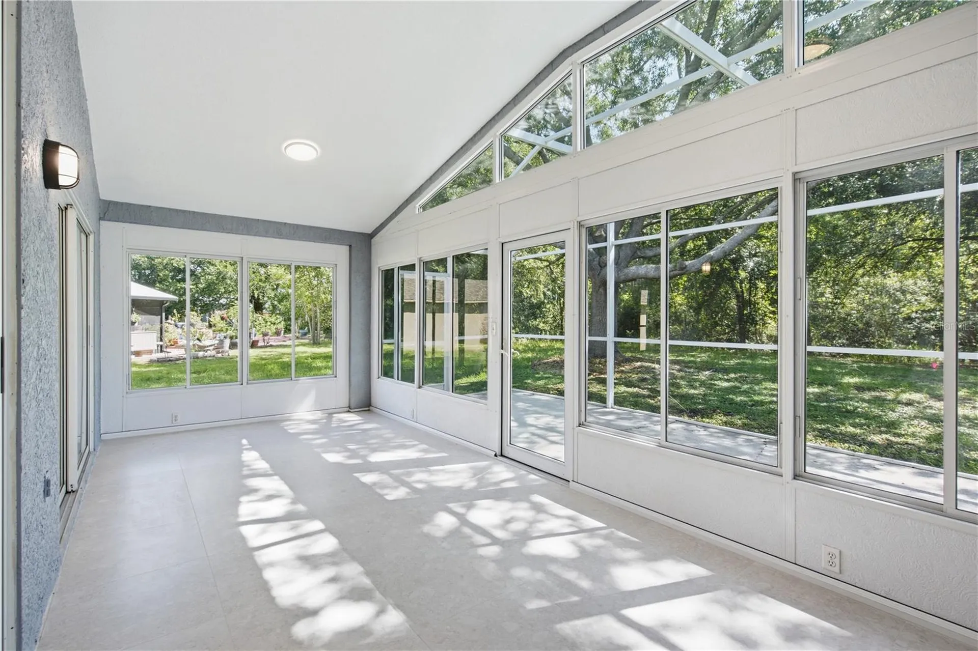 6003 Chellas Court Lutz FL 33558