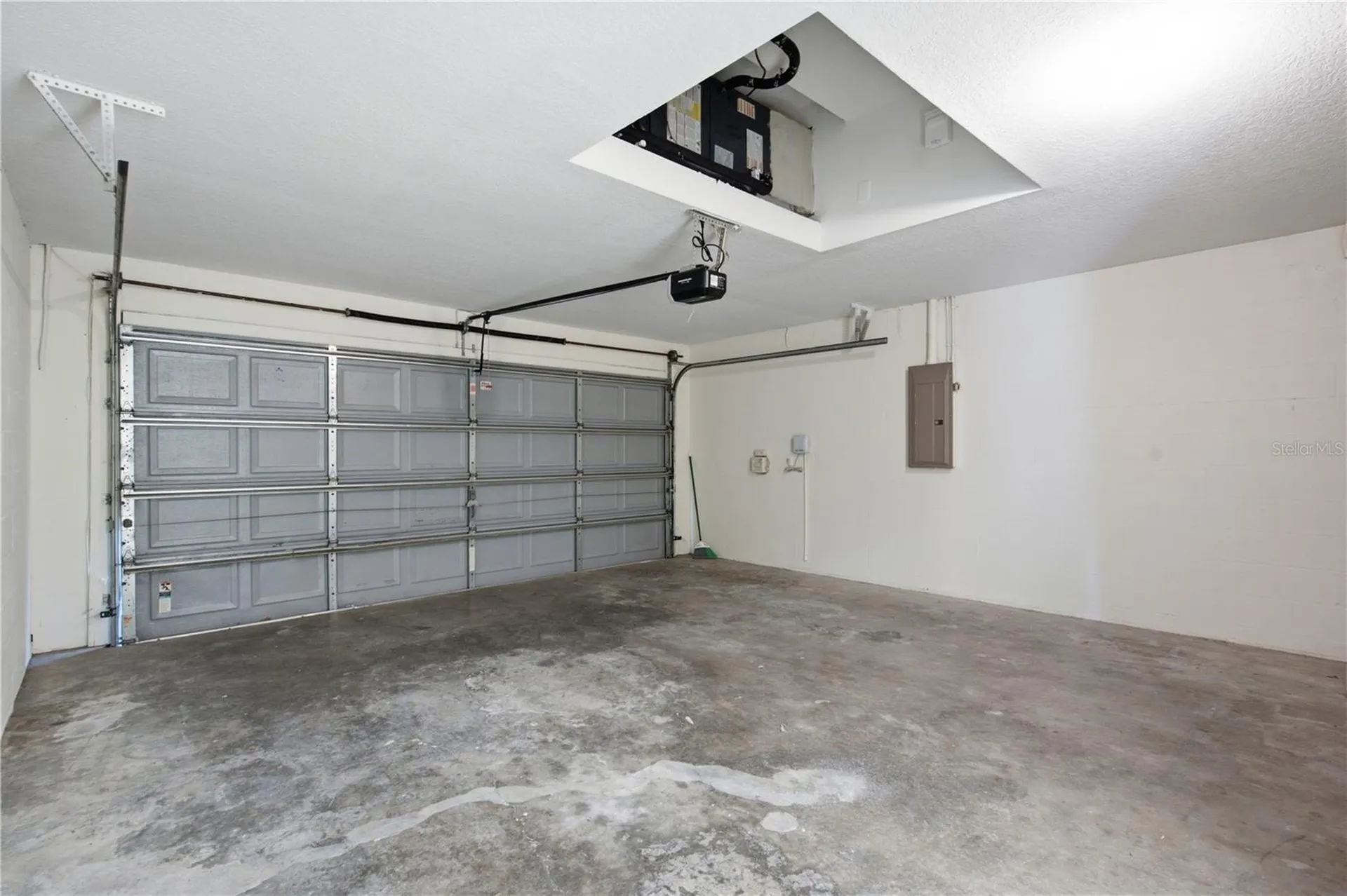 6003 Chellas Court Lutz FL 33558