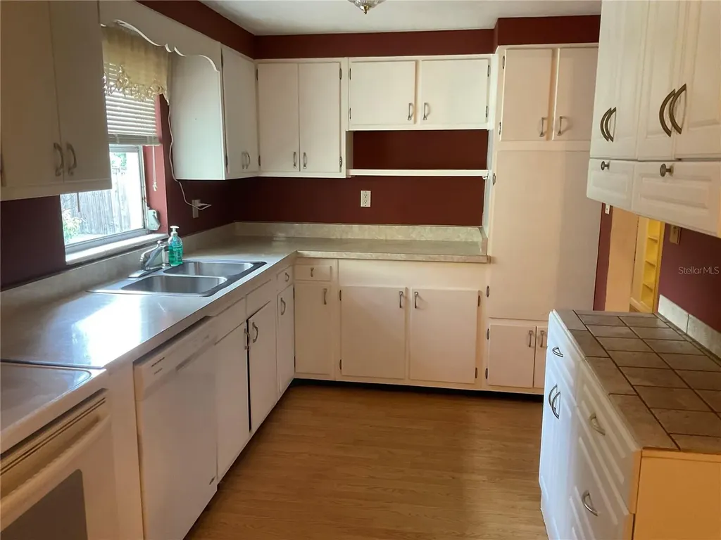 37820 Crystal Way Dade City FL 33523