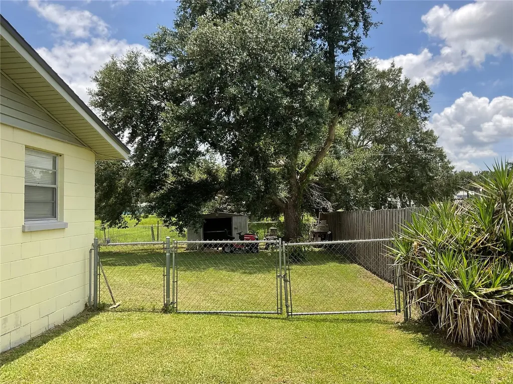 37820 Crystal Way Dade City FL 33523