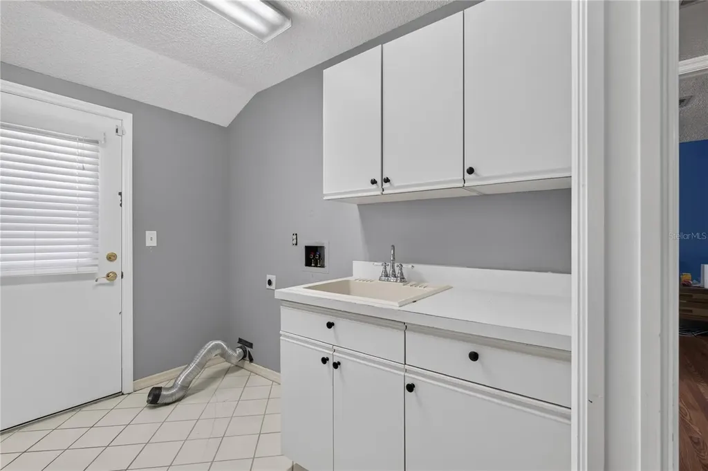 33913 Sabal Way Leesburg FL 34788