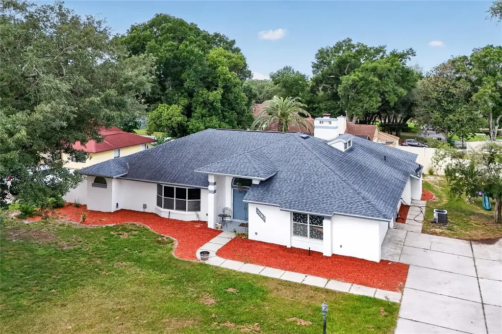 33913 Sabal Way Leesburg FL 34788