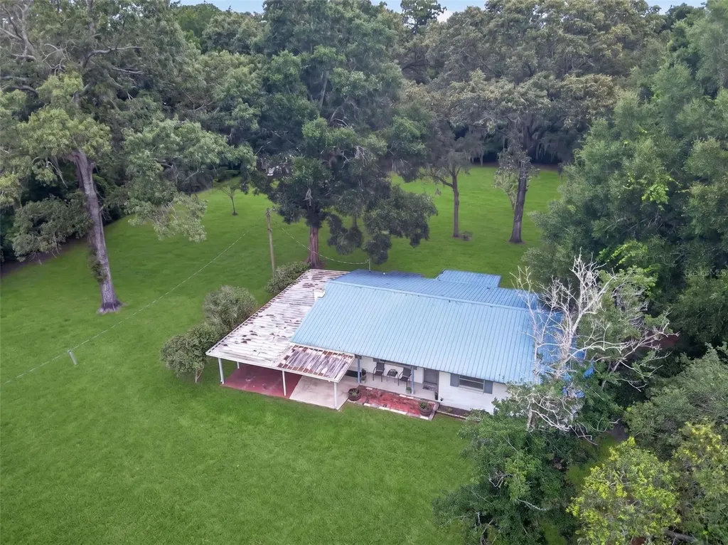 7791 NW 165th Street Trenton FL 32693