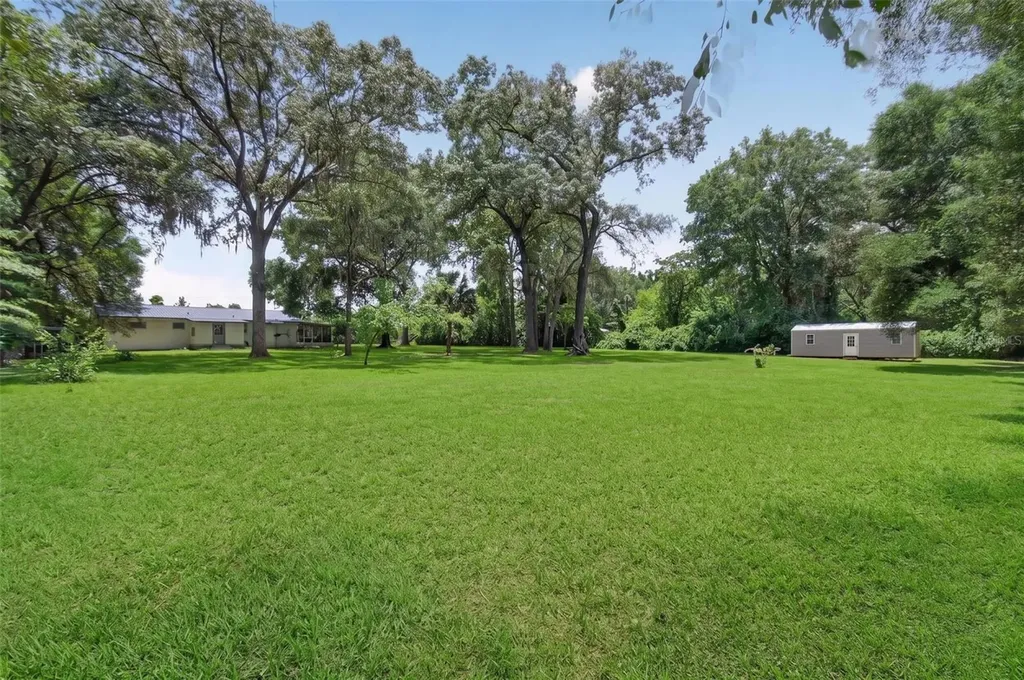 7791 NW 165th Street Trenton FL 32693