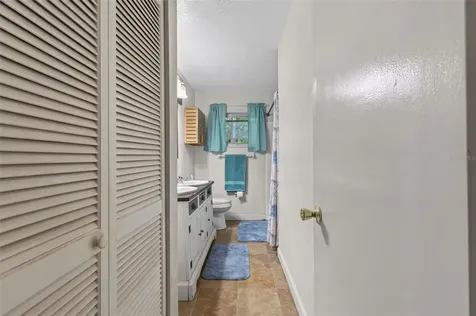 7791 NW 165th Street Trenton FL 32693