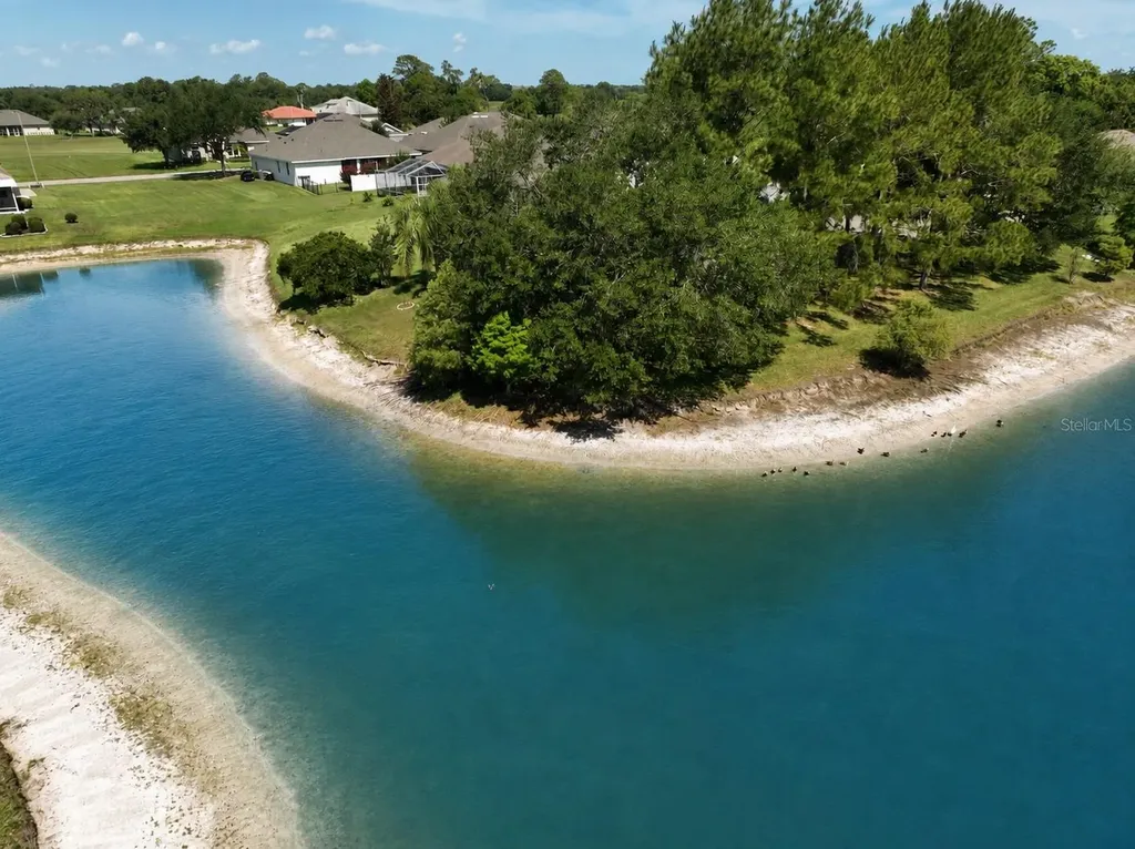 1819 Sandhill Lane Winter Haven FL 33884