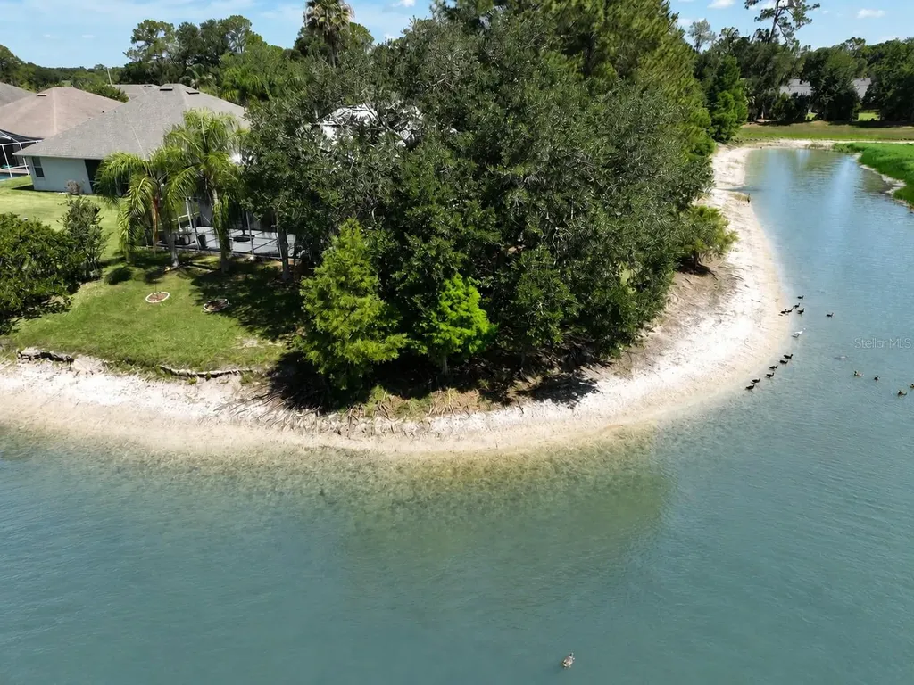 1819 Sandhill Lane Winter Haven FL 33884