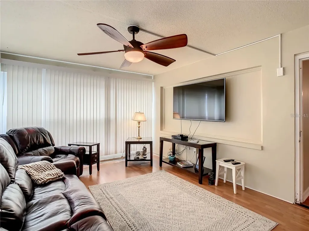 4780 Cove Circle St Petersburg FL 33708