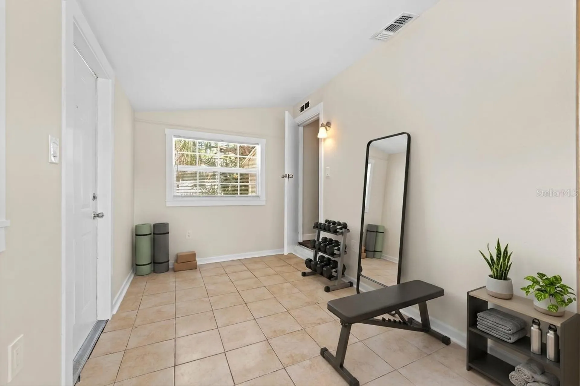 4654 13th Avenue S St Petersburg FL 33711