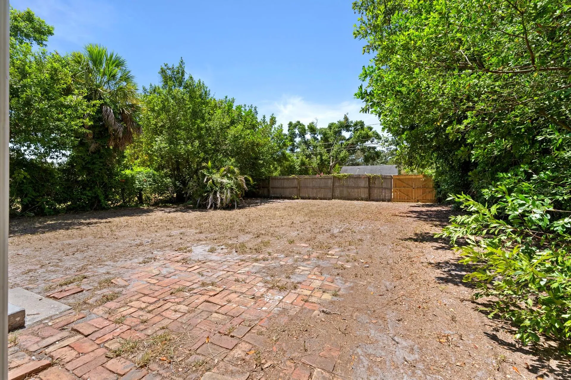 4654 13th Avenue S St Petersburg FL 33711