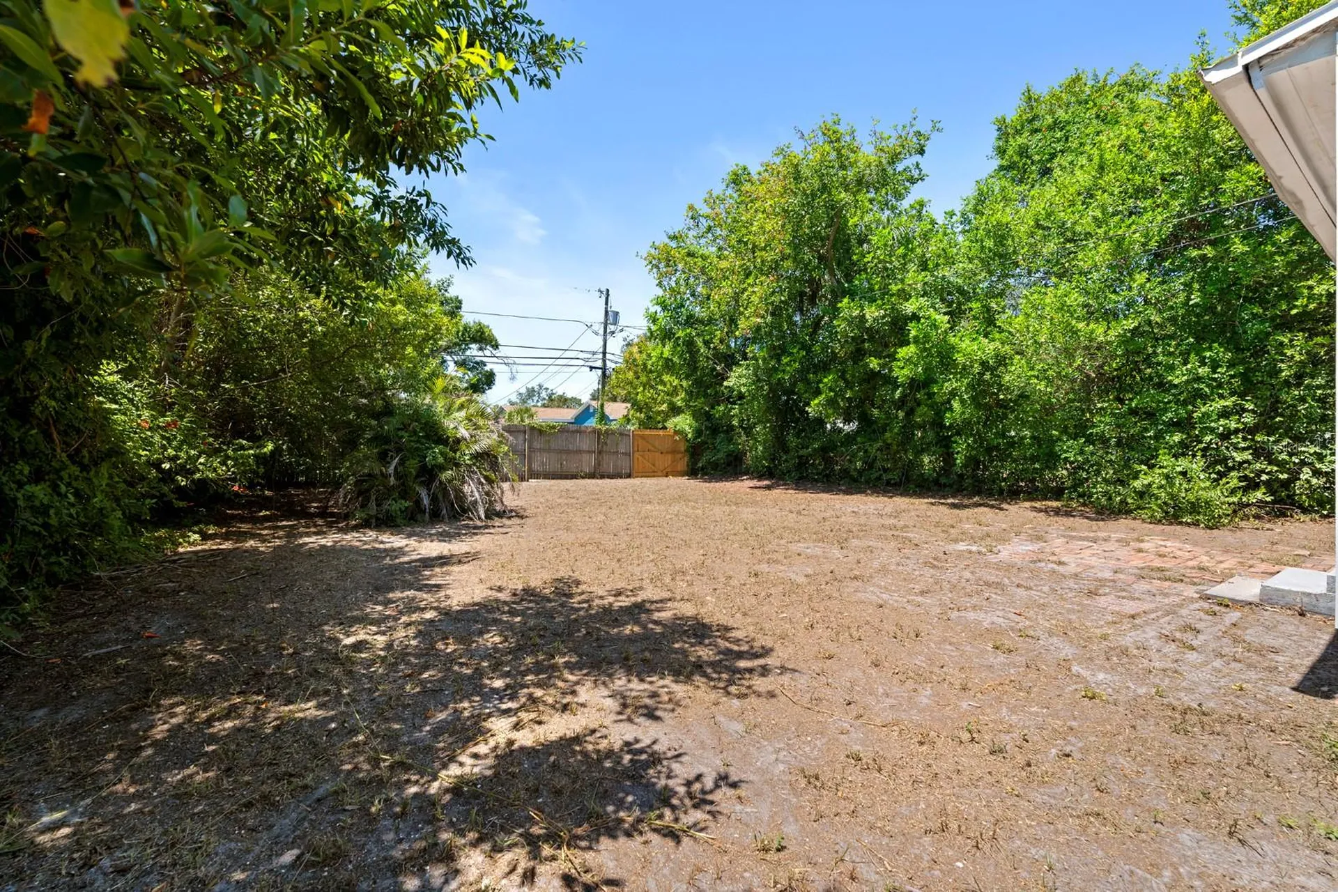 4654 13th Avenue S St Petersburg FL 33711