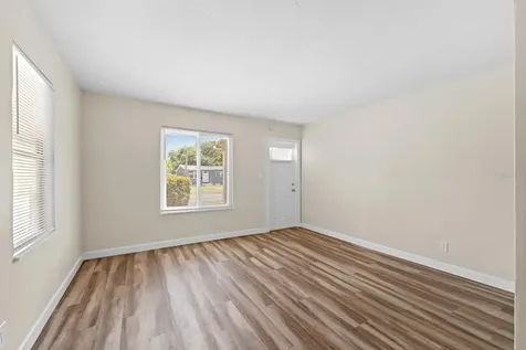 4654 13th Avenue S St Petersburg FL 33711