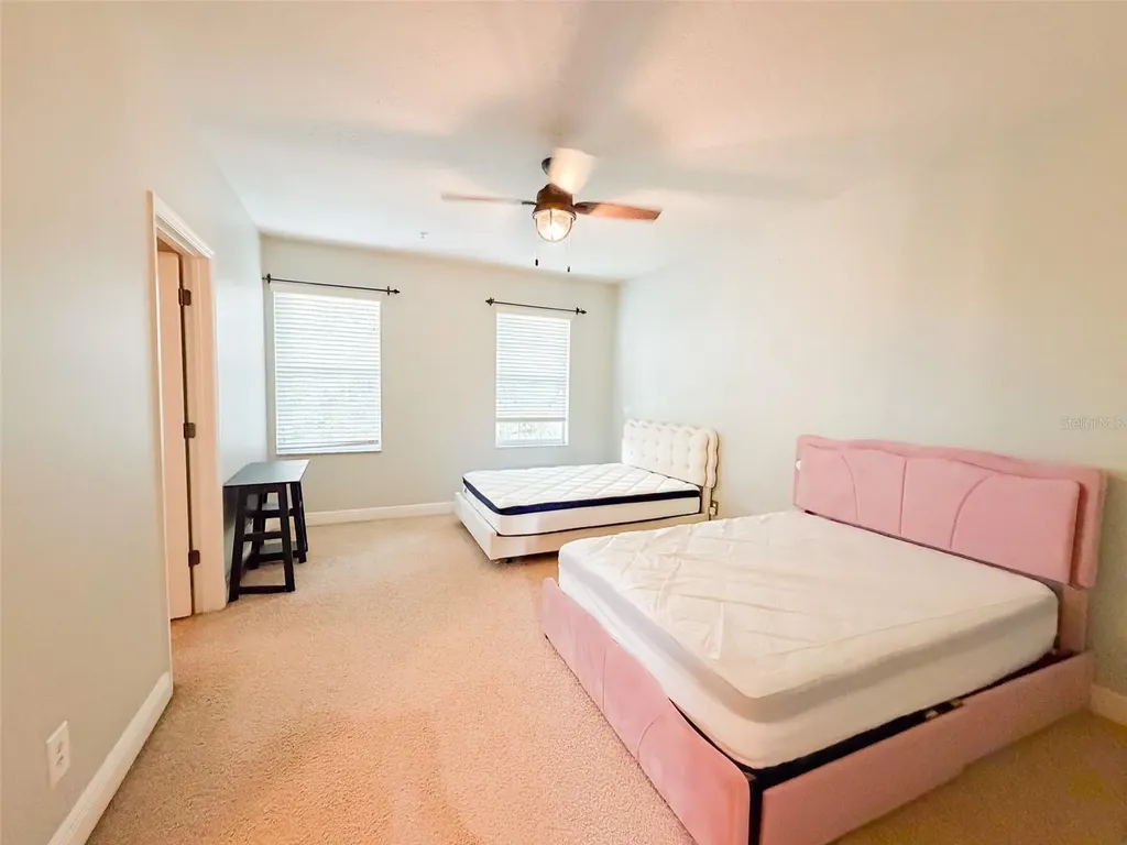 5489 Baldwin Park Street Orlando FL 32814