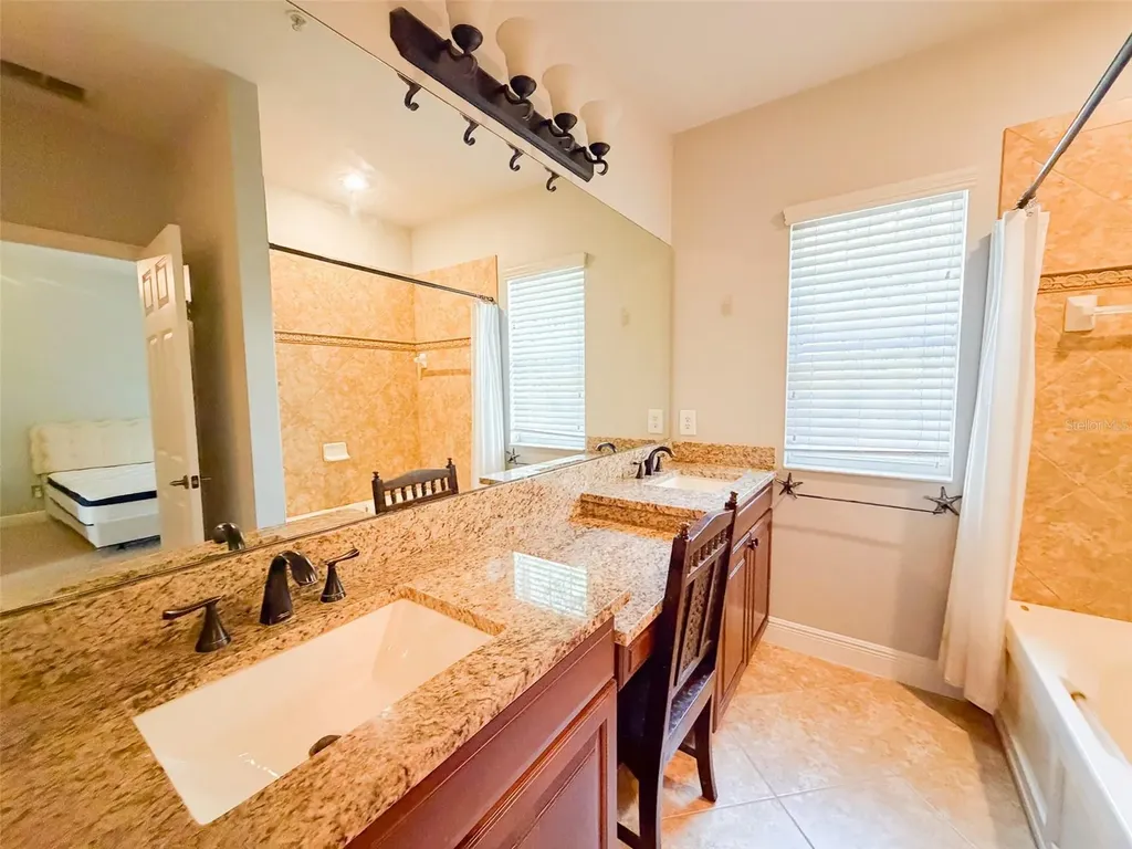 5489 Baldwin Park Street Orlando FL 32814