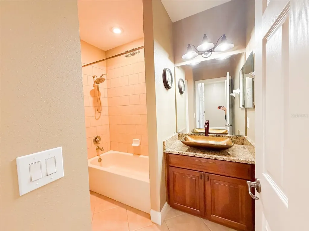 5489 Baldwin Park Street Orlando FL 32814