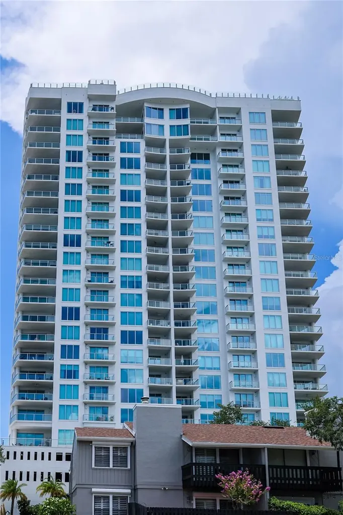 2910 W Barcelona Street Tampa FL 33629