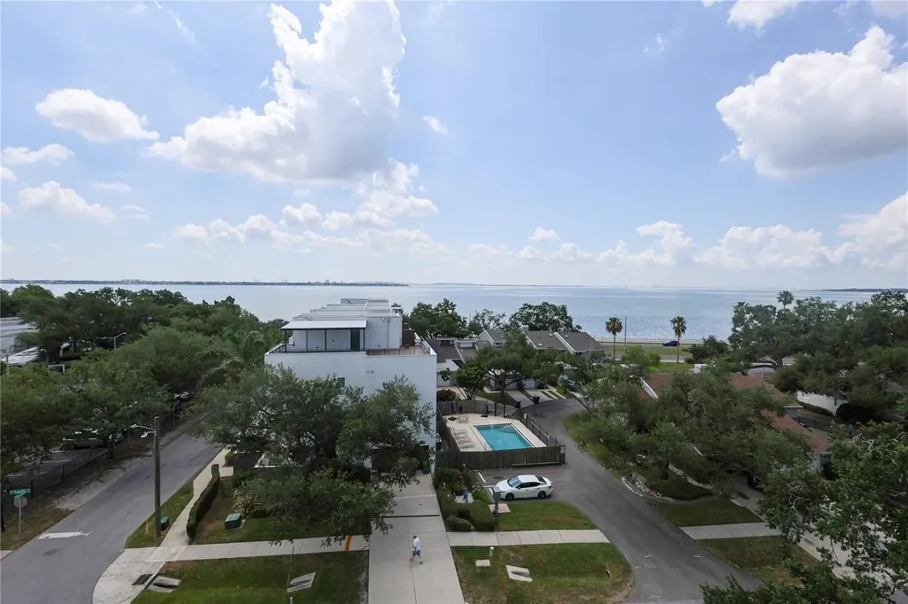 2910 W Barcelona Street Tampa FL 33629