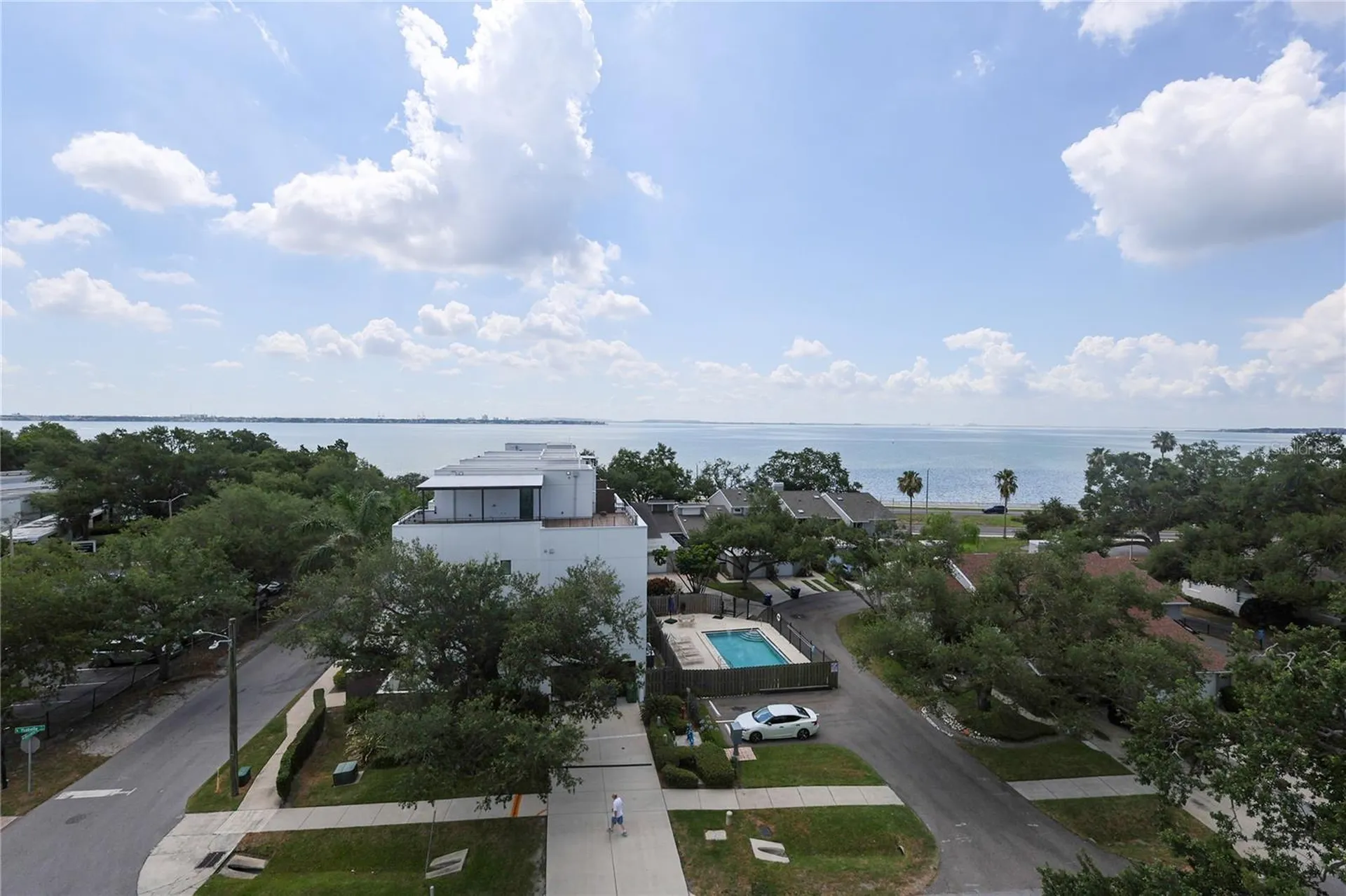 2910 W Barcelona Street Tampa FL 33629