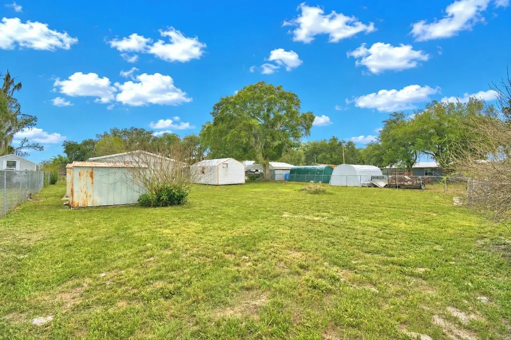 906 N 9th Avenue Wauchula FL 33873